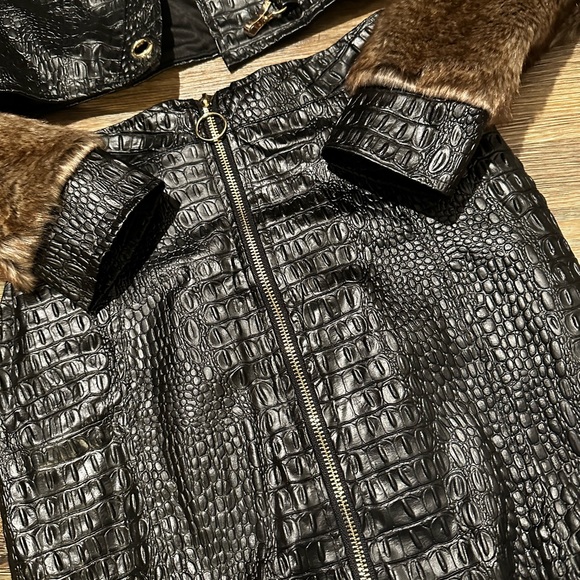 Faux Leather Skirt And Jacket Set - Picture 5 of 5